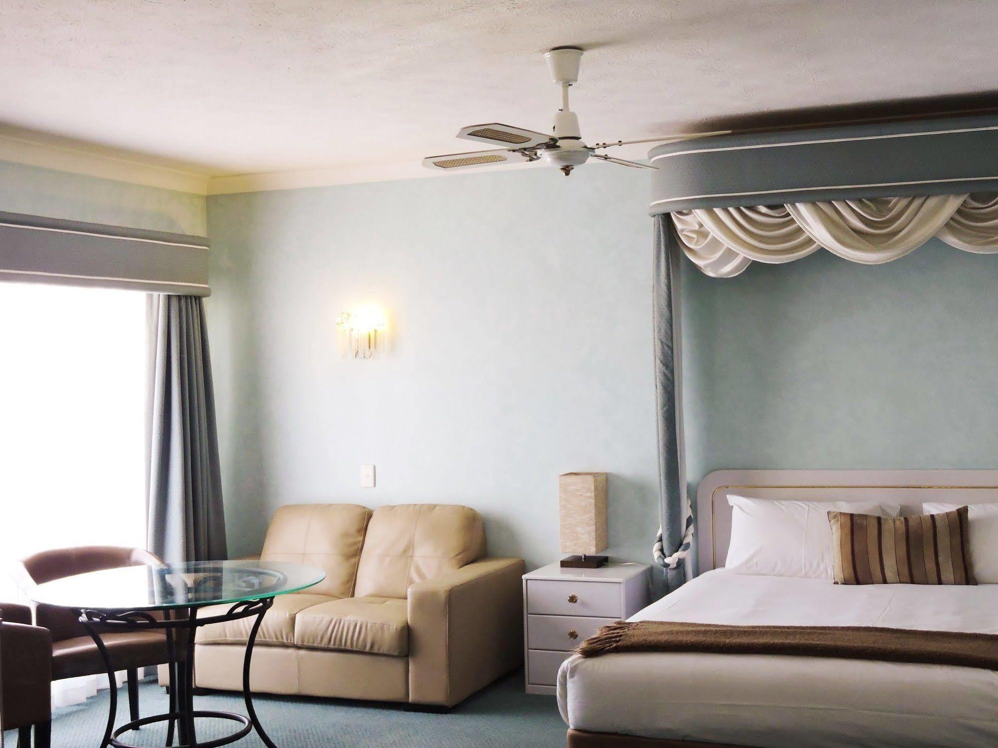 Tweed Heads Vegas Motel Bagian luar foto